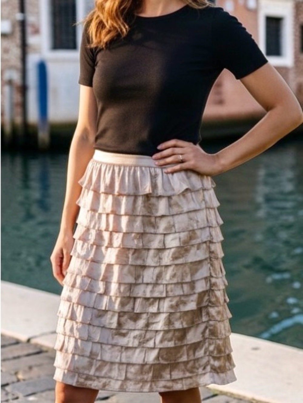 H & M Layered Ruffled Midi Light Weight Beige Skirt Womens 8
